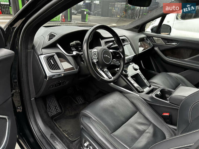 Черный Ягуар I-Pace, объемом двигателя 0 л и пробегом 105 тыс. км за 28500 $, фото 6 на Automoto.ua