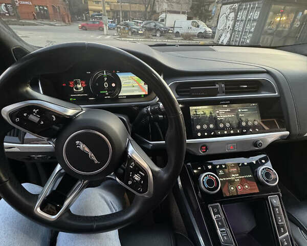 Черный Ягуар I-Pace, объемом двигателя 0 л и пробегом 157 тыс. км за 25999 $, фото 24 на Automoto.ua