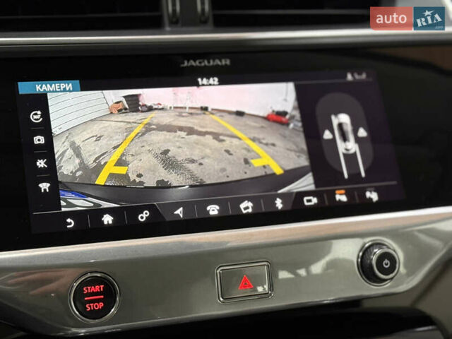 Черный Ягуар I-Pace, объемом двигателя 0 л и пробегом 160 тыс. км за 23000 $, фото 45 на Automoto.ua