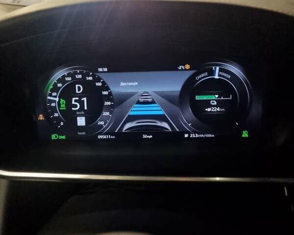 Черный Ягуар I-Pace, объемом двигателя 0 л и пробегом 110 тыс. км за 22900 $, фото 28 на Automoto.ua