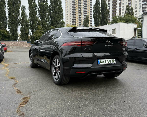 Черный Ягуар I-Pace, объемом двигателя 0 л и пробегом 88 тыс. км за 17900 $, фото 2 на Automoto.ua