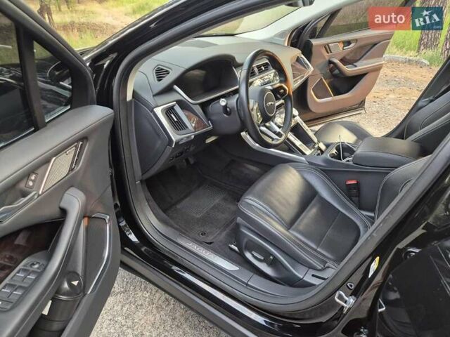 Черный Ягуар I-Pace, объемом двигателя 0 л и пробегом 123 тыс. км за 26500 $, фото 8 на Automoto.ua