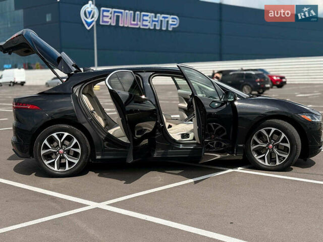 Черный Ягуар I-Pace, объемом двигателя 0 л и пробегом 112 тыс. км за 22840 $, фото 39 на Automoto.ua