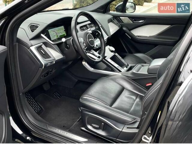 Черный Ягуар I-Pace, объемом двигателя 0 л и пробегом 68 тыс. км за 24499 $, фото 35 на Automoto.ua
