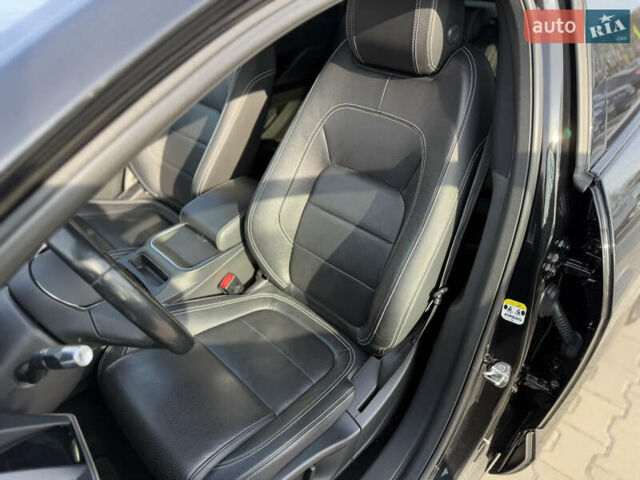 Черный Ягуар I-Pace, объемом двигателя 0 л и пробегом 202 тыс. км за 19100 $, фото 13 на Automoto.ua