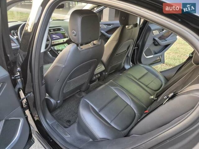 Черный Ягуар I-Pace, объемом двигателя 0 л и пробегом 115 тыс. км за 26500 $, фото 25 на Automoto.ua