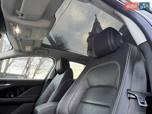 Черный Ягуар I-Pace, объемом двигателя 0 л и пробегом 69 тыс. км за 21999 $, фото 33 на Automoto.ua