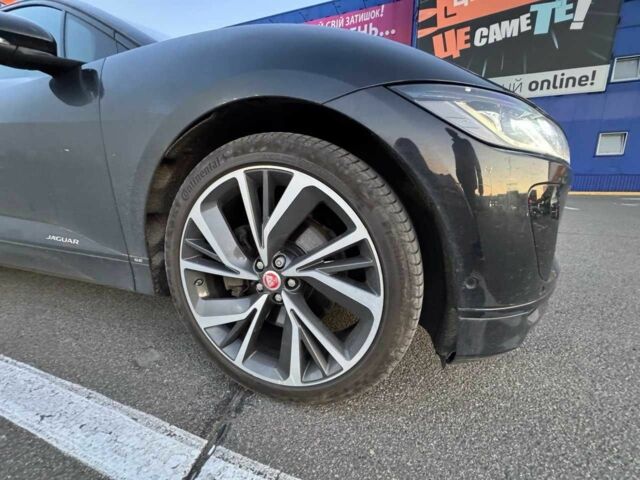 Черный Ягуар I-Pace, объемом двигателя 0 л и пробегом 123 тыс. км за 25599 $, фото 5 на Automoto.ua