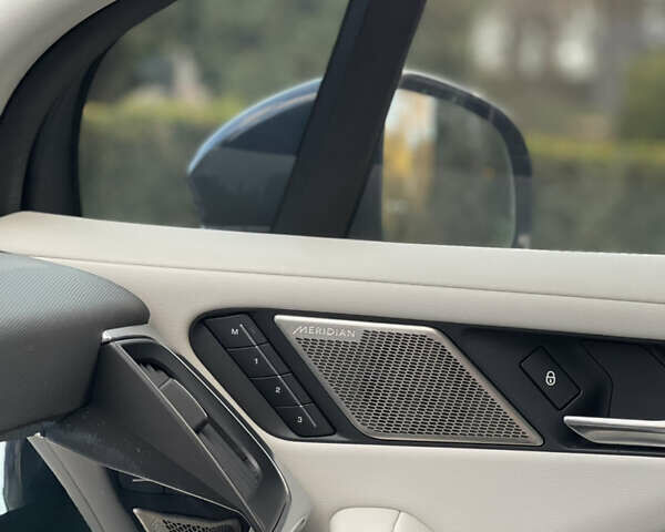 Черный Ягуар I-Pace, объемом двигателя 0 л и пробегом 110 тыс. км за 22600 $, фото 49 на Automoto.ua