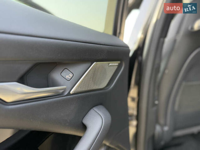 Черный Ягуар I-Pace, объемом двигателя 0 л и пробегом 202 тыс. км за 19100 $, фото 17 на Automoto.ua