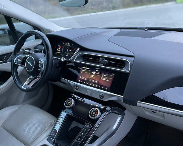 Черный Ягуар I-Pace, объемом двигателя 0 л и пробегом 138 тыс. км за 25200 $, фото 20 на Automoto.ua