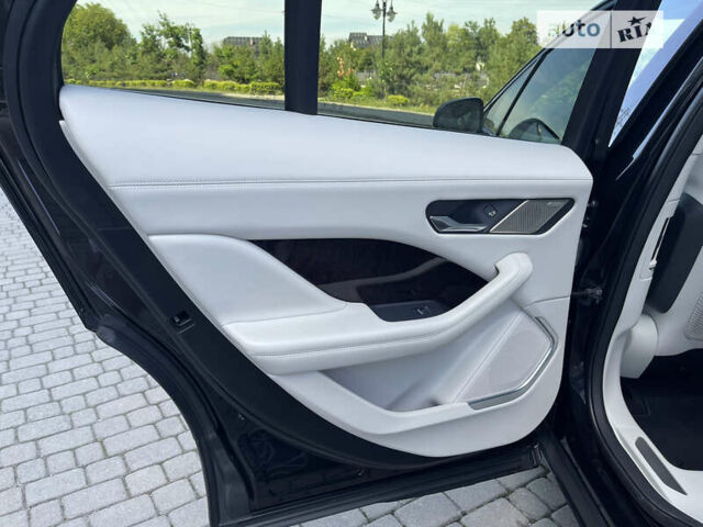 Чорний Ягуар I-Pace, об'ємом двигуна 0 л та пробігом 127 тис. км за 32300 $, фото 21 на Automoto.ua