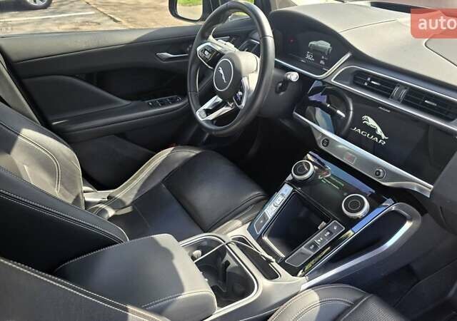 Черный Ягуар I-Pace, объемом двигателя 0 л и пробегом 86 тыс. км за 25500 $, фото 17 на Automoto.ua