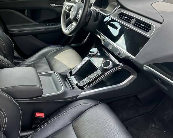 Черный Ягуар I-Pace, объемом двигателя 0 л и пробегом 188 тыс. км за 26400 $, фото 1 на Automoto.ua