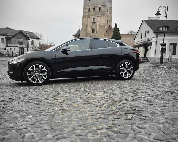 Черный Ягуар I-Pace, объемом двигателя 0 л и пробегом 179 тыс. км за 25500 $, фото 1 на Automoto.ua