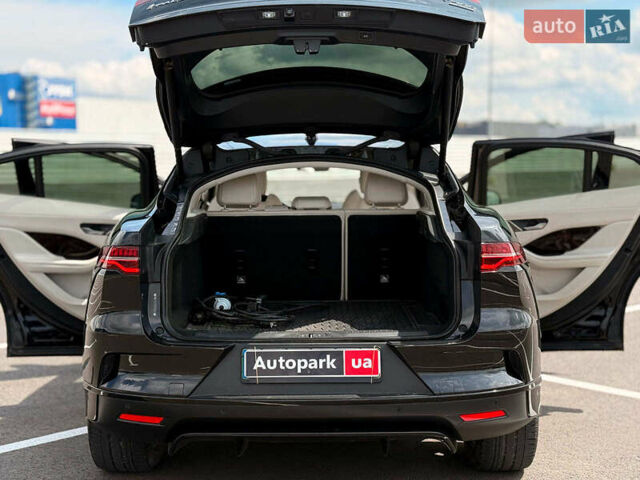 Черный Ягуар I-Pace, объемом двигателя 0 л и пробегом 112 тыс. км за 22840 $, фото 38 на Automoto.ua