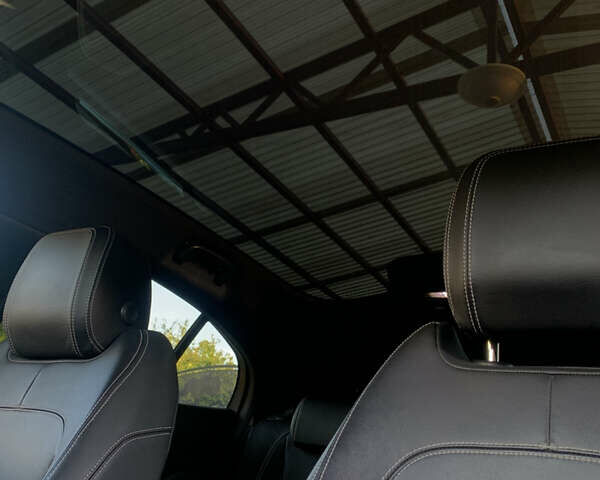 Чорний Ягуар I-Pace, об'ємом двигуна 0 л та пробігом 142 тис. км за 24000 $, фото 10 на Automoto.ua