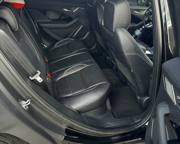 Черный Ягуар I-Pace, объемом двигателя 0 л и пробегом 180 тыс. км за 22500 $, фото 44 на Automoto.ua