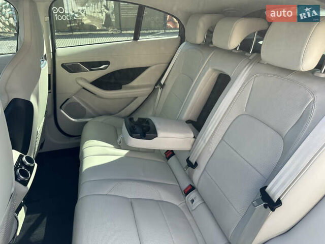 Черный Ягуар I-Pace, объемом двигателя 0 л и пробегом 175 тыс. км за 28900 $, фото 54 на Automoto.ua