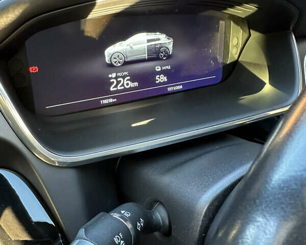 Чорний Ягуар I-Pace, об'ємом двигуна 0 л та пробігом 118 тис. км за 23450 $, фото 28 на Automoto.ua