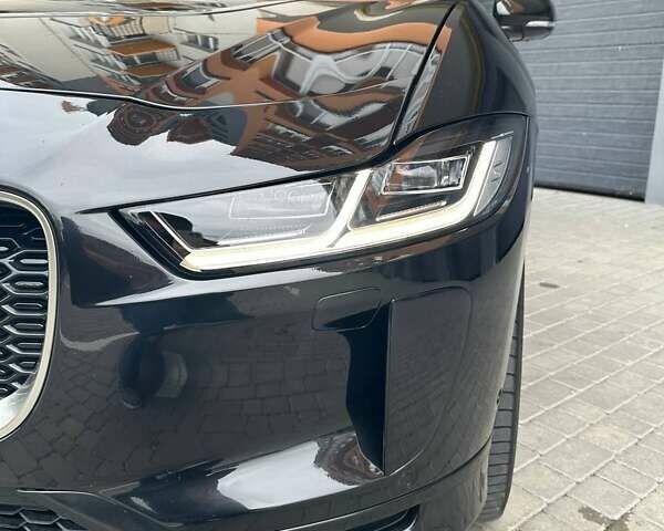Черный Ягуар I-Pace, объемом двигателя 0 л и пробегом 188 тыс. км за 17500 $, фото 14 на Automoto.ua