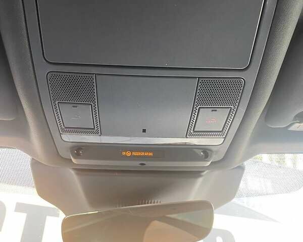 Чорний Ягуар I-Pace, об'ємом двигуна 0 л та пробігом 90 тис. км за 25800 $, фото 28 на Automoto.ua