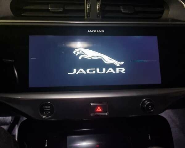 Черный Ягуар I-Pace, объемом двигателя 0 л и пробегом 110 тыс. км за 22900 $, фото 16 на Automoto.ua