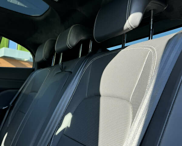 Черный Ягуар I-Pace, объемом двигателя 0 л и пробегом 177 тыс. км за 25500 $, фото 17 на Automoto.ua