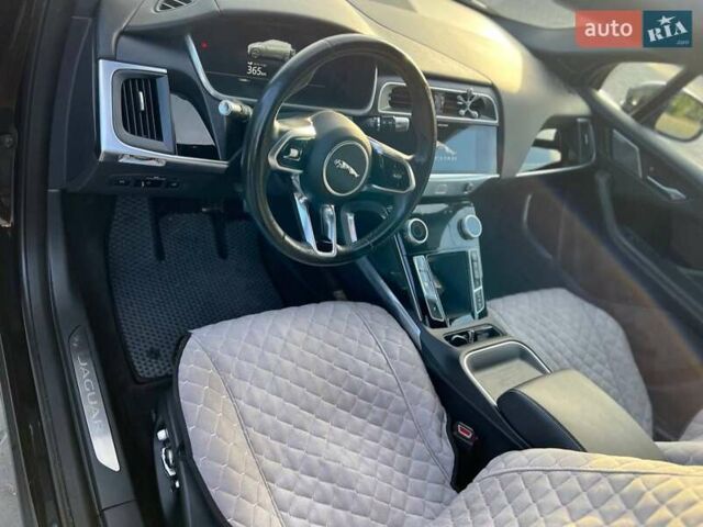 Чорний Ягуар I-Pace, об'ємом двигуна 0 л та пробігом 125 тис. км за 24900 $, фото 3 на Automoto.ua