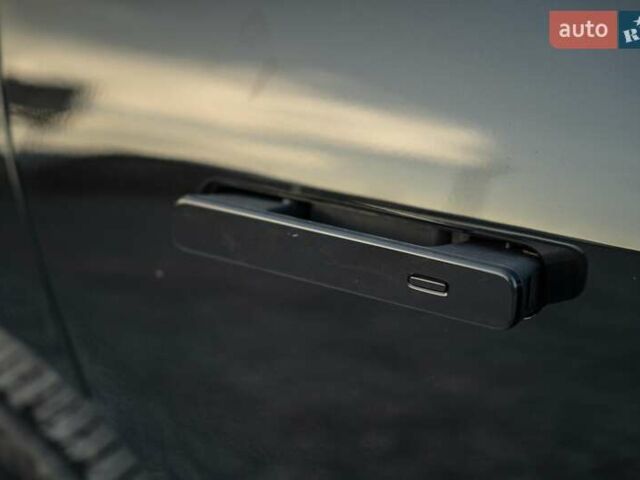 Черный Ягуар I-Pace, объемом двигателя 0 л и пробегом 102 тыс. км за 28900 $, фото 21 на Automoto.ua