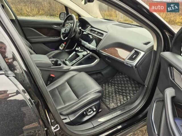 Черный Ягуар I-Pace, объемом двигателя 0 л и пробегом 115 тыс. км за 24800 $, фото 16 на Automoto.ua