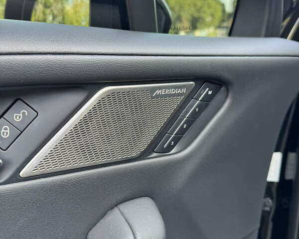 Черный Ягуар I-Pace, объемом двигателя 0 л и пробегом 74 тыс. км за 25500 $, фото 9 на Automoto.ua