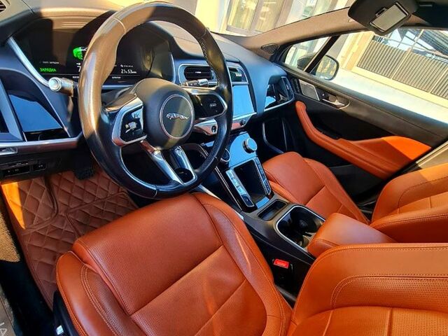 Черный Ягуар I-Pace, объемом двигателя 0 л и пробегом 61 тыс. км за 26000 $, фото 6 на Automoto.ua