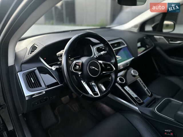 Черный Ягуар I-Pace, объемом двигателя 0 л и пробегом 138 тыс. км за 19999 $, фото 11 на Automoto.ua