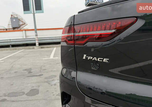 Черный Ягуар I-Pace, объемом двигателя 0 л и пробегом 121 тыс. км за 22500 $, фото 47 на Automoto.ua
