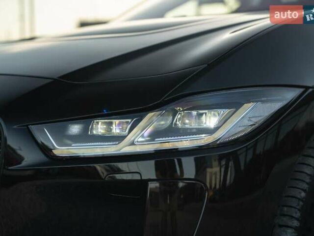 Черный Ягуар I-Pace, объемом двигателя 0 л и пробегом 102 тыс. км за 28900 $, фото 16 на Automoto.ua