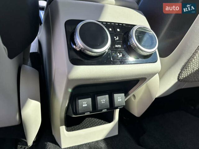 Черный Ягуар I-Pace, объемом двигателя 0 л и пробегом 175 тыс. км за 28900 $, фото 64 на Automoto.ua