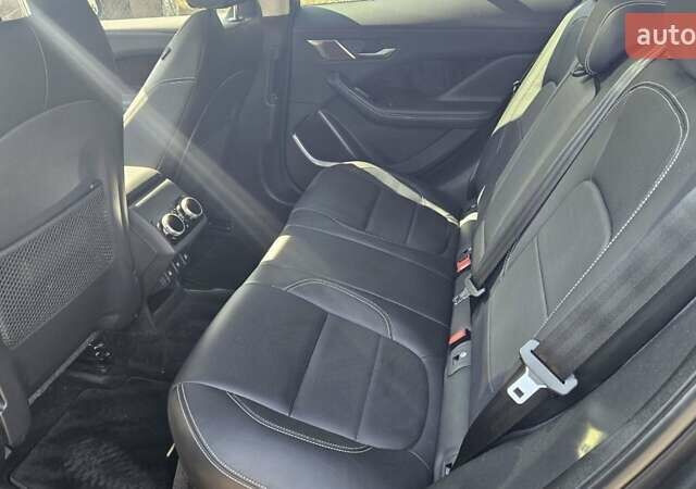 Черный Ягуар I-Pace, объемом двигателя 0 л и пробегом 110 тыс. км за 22900 $, фото 15 на Automoto.ua