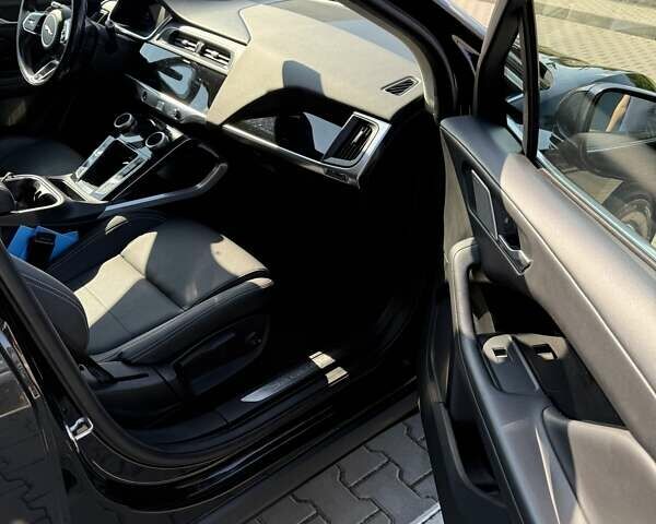 Чорний Ягуар I-Pace, об'ємом двигуна 0 л та пробігом 162 тис. км за 27999 $, фото 3 на Automoto.ua
