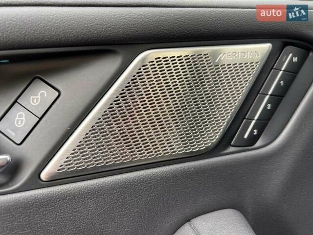 Черный Ягуар I-Pace, объемом двигателя 0 л и пробегом 69 тыс. км за 21999 $, фото 23 на Automoto.ua