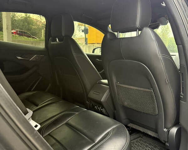 Черный Ягуар I-Pace, объемом двигателя 0 л и пробегом 160 тыс. км за 24900 $, фото 7 на Automoto.ua