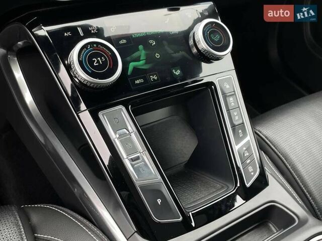 Черный Ягуар I-Pace, объемом двигателя 0 л и пробегом 68 тыс. км за 24499 $, фото 44 на Automoto.ua
