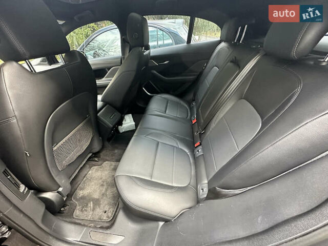 Черный Ягуар I-Pace, объемом двигателя 0 л и пробегом 81 тыс. км за 26900 $, фото 19 на Automoto.ua