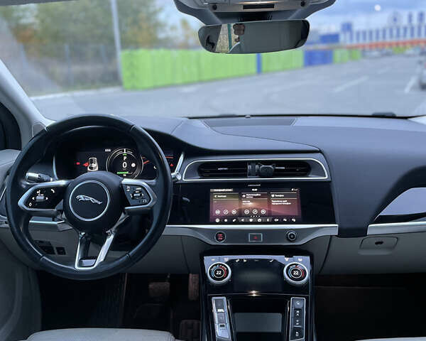 Черный Ягуар I-Pace, объемом двигателя 0 л и пробегом 138 тыс. км за 25200 $, фото 22 на Automoto.ua