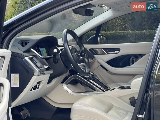 Черный Ягуар I-Pace, объемом двигателя 0 л и пробегом 110 тыс. км за 22600 $, фото 36 на Automoto.ua
