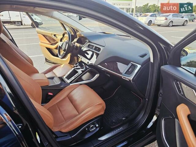 Чорний Ягуар I-Pace, об'ємом двигуна 0 л та пробігом 95 тис. км за 24500 $, фото 8 на Automoto.ua