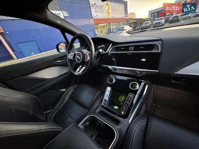 Черный Ягуар I-Pace, объемом двигателя 0 л и пробегом 120 тыс. км за 26000 $, фото 10 на Automoto.ua