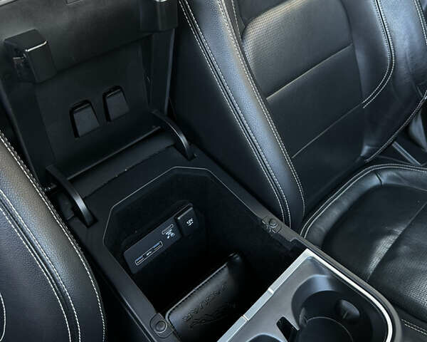 Черный Ягуар I-Pace, объемом двигателя 0 л и пробегом 122 тыс. км за 23300 $, фото 18 на Automoto.ua