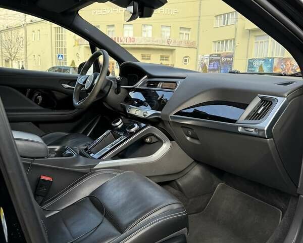 Черный Ягуар I-Pace, объемом двигателя 0 л и пробегом 155 тыс. км за 27000 $, фото 10 на Automoto.ua