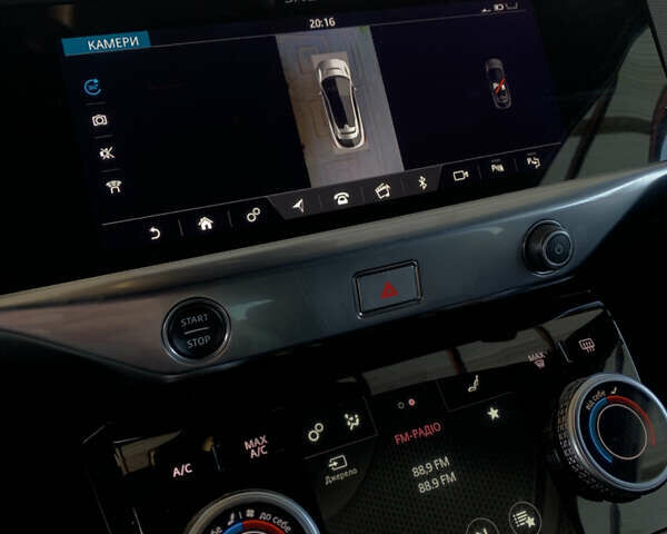 Чорний Ягуар I-Pace, об'ємом двигуна 0 л та пробігом 142 тис. км за 24000 $, фото 16 на Automoto.ua